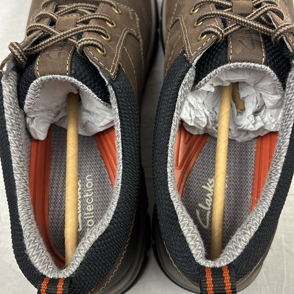 Men's Clarks Walpath Low in Brown Leather Waerproof Boots - Picture 4 of 7